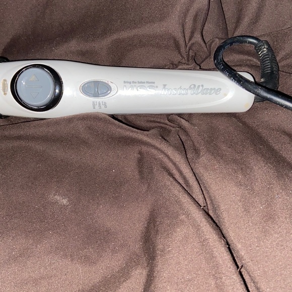 FOR THE PERFECT CURLS - Picture 5 of 7